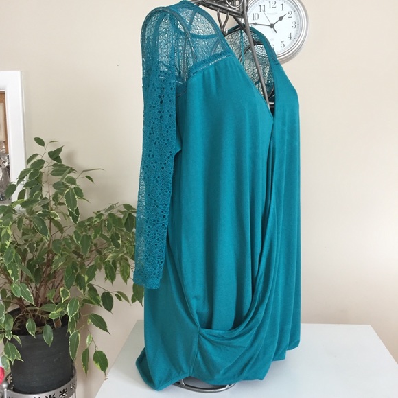 Michael Studio lace shoulders teal top - Picture 2 of 5